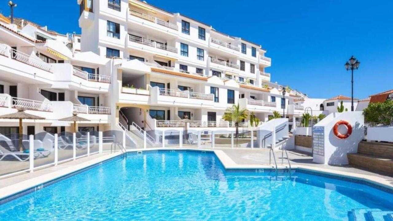 Greatly Located Apartment With Heated Pool, Los Cristianos ลอส กริสเตียนอส ภายนอก รูปภาพ