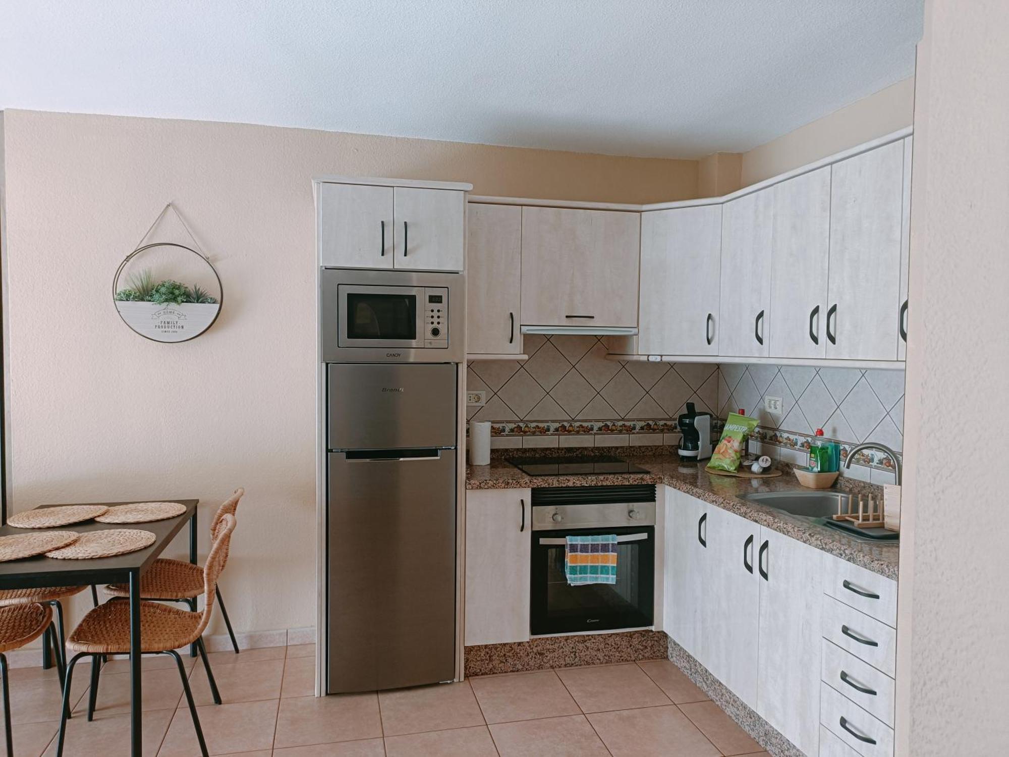Greatly Located Apartment With Heated Pool, Los Cristianos ลอส กริสเตียนอส ภายนอก รูปภาพ