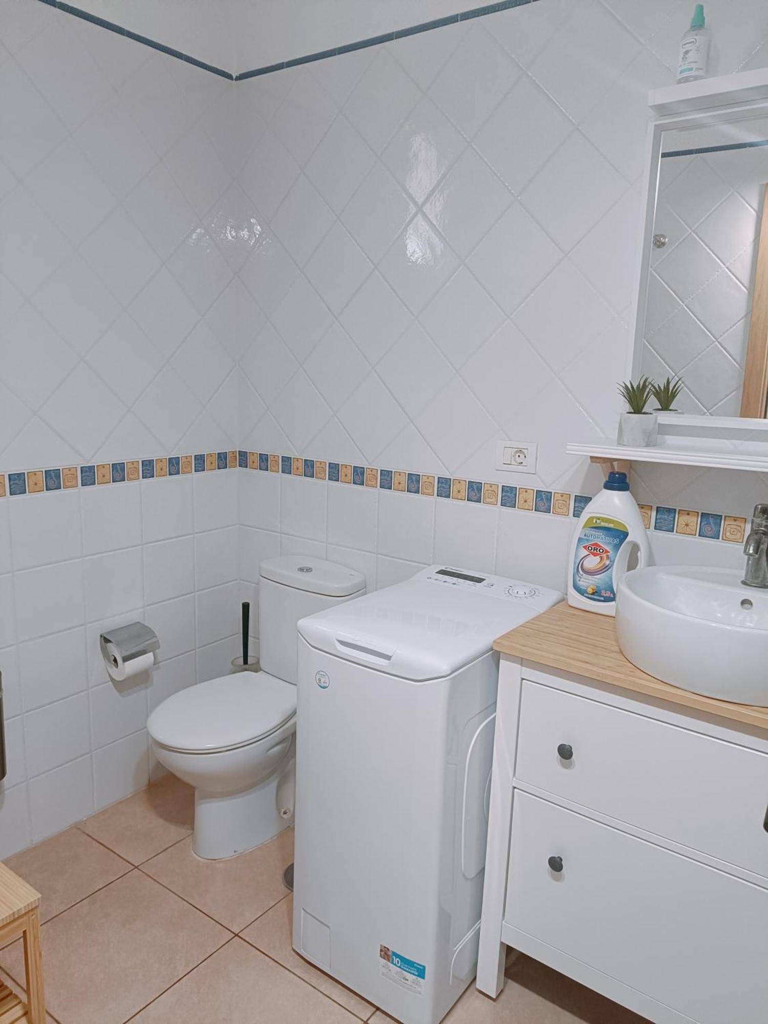 Greatly Located Apartment With Heated Pool, Los Cristianos ลอส กริสเตียนอส ภายนอก รูปภาพ